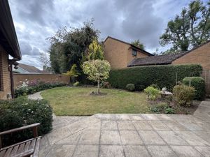 Garden and patio- click for photo gallery